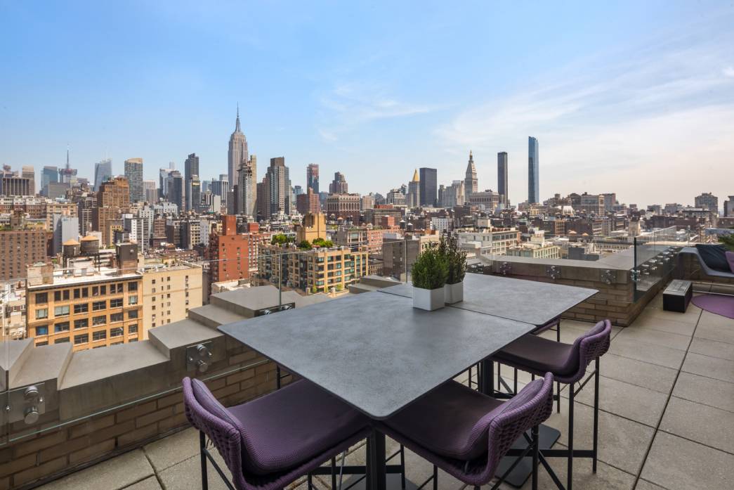 This exceptional Walker Tower four bedroom duplex has been completely transformed to achieve an unprecedented level of quality and refinement.