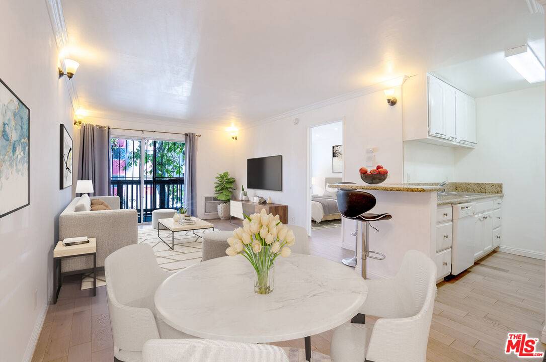 525  S Ardmore Ave 1BR La