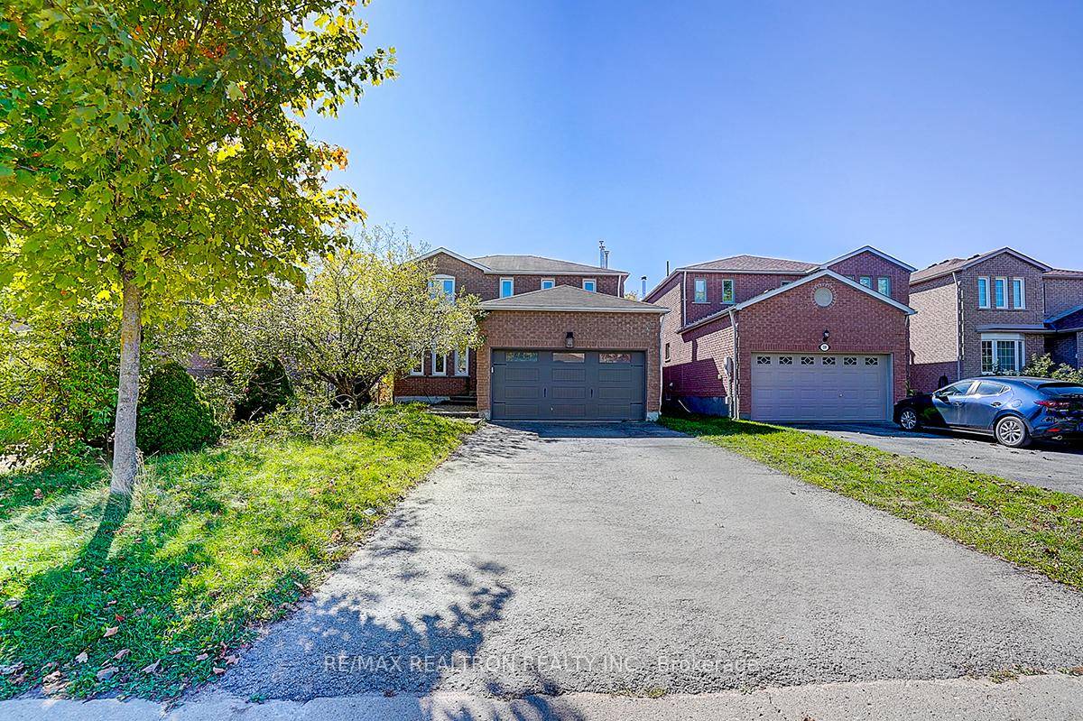 Raise your family in Barries sought after east end !
