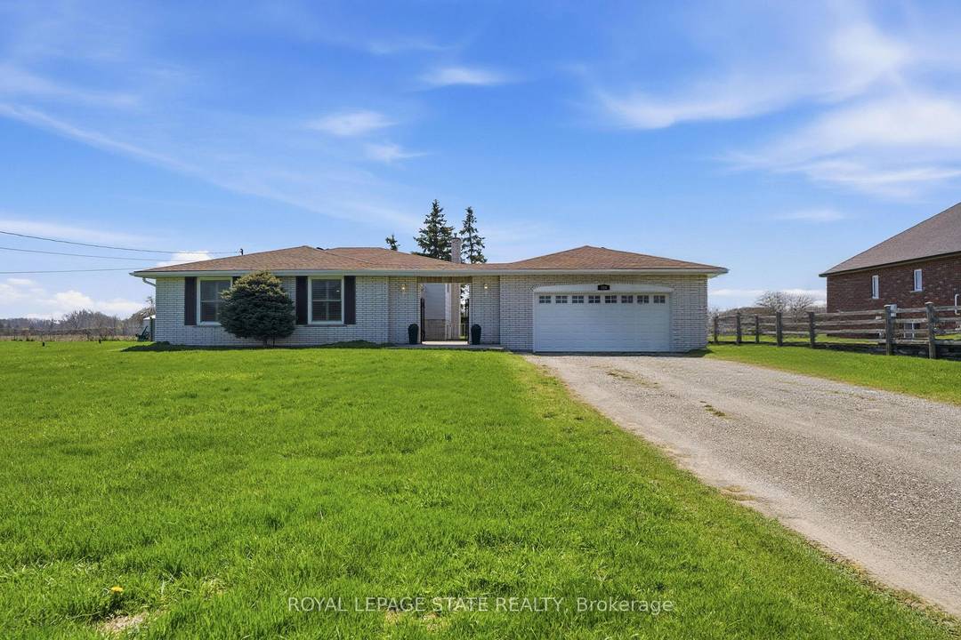 Welcome to 515 Golf Club Rd this cherished home is a rare opportunity in the highly desirable Hannon area of Hamilton.