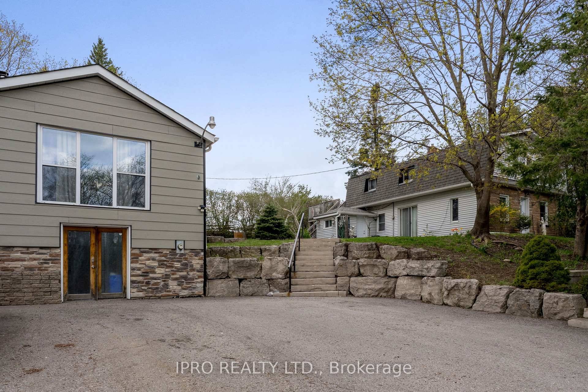 Fantastic opportunity in prime Erin location !