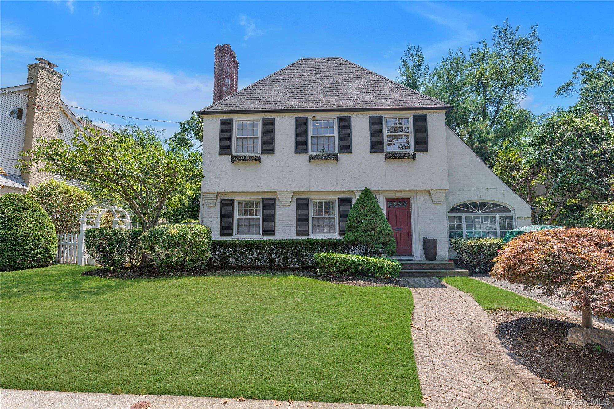 Located on a quiet cul de sac, this 4 bedroom, 3.