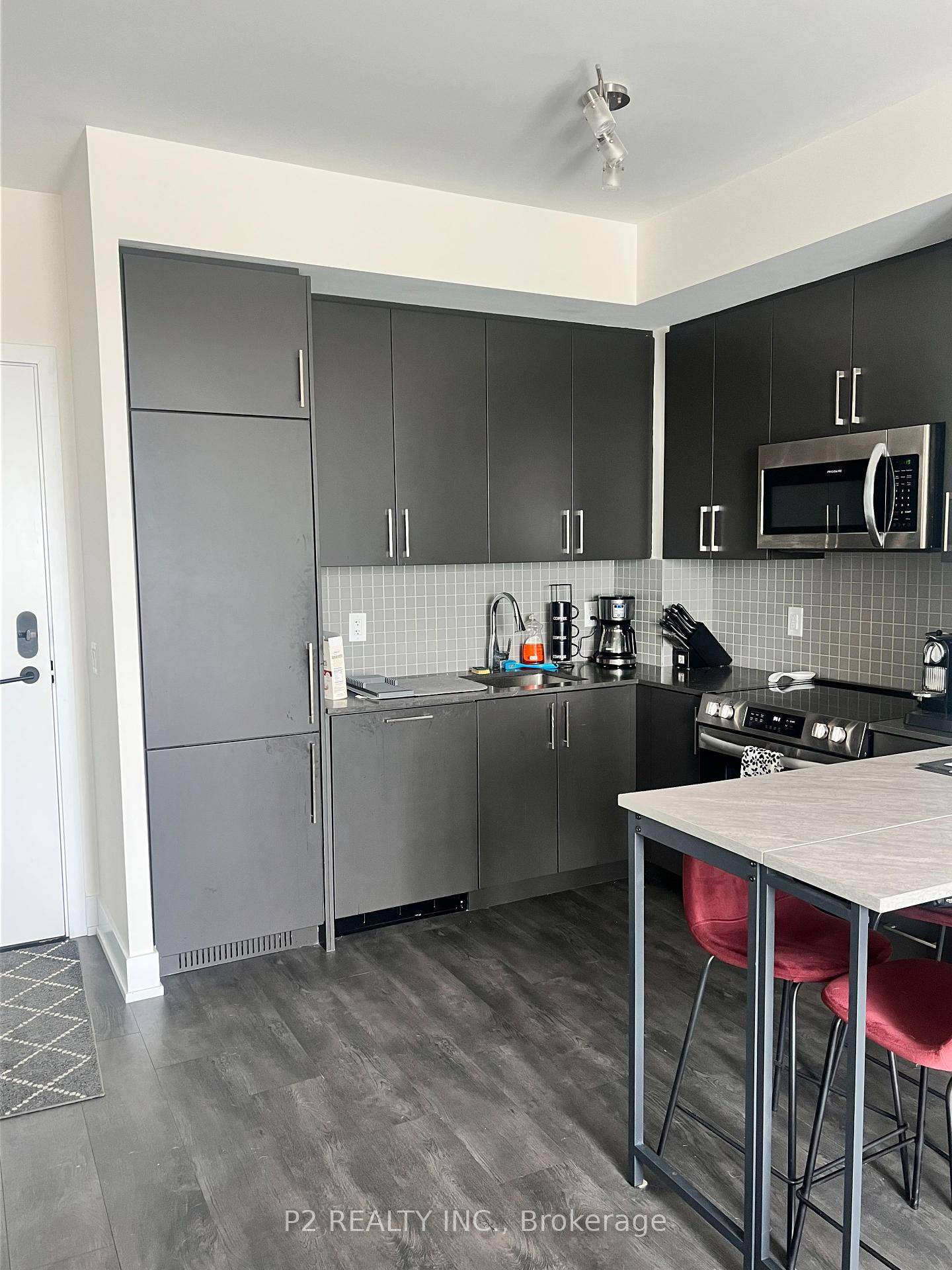 The Branch Condos in Oakville Perfect for young professionals or students.
