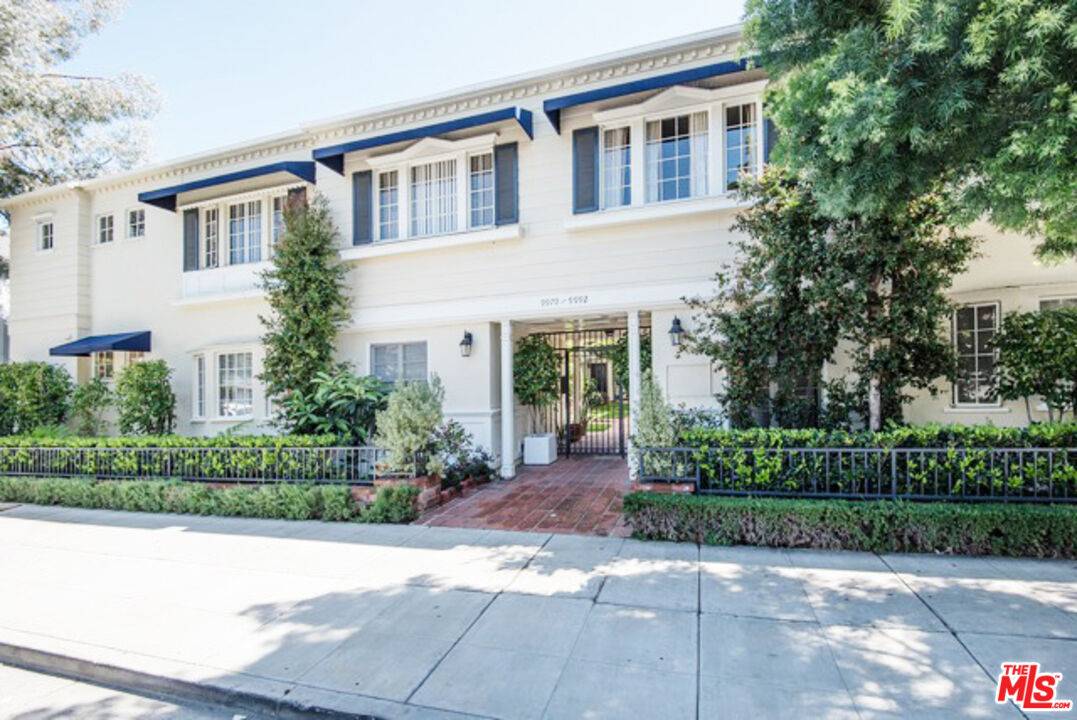 9978 Durant Dr 2BR Beverly Hills La