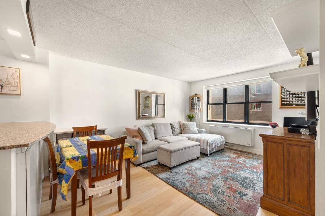 Two Bedroom amp ; Two Bath Condo located in the Clinton West Building in Hell s Kitchen Clinton Neighborhood.