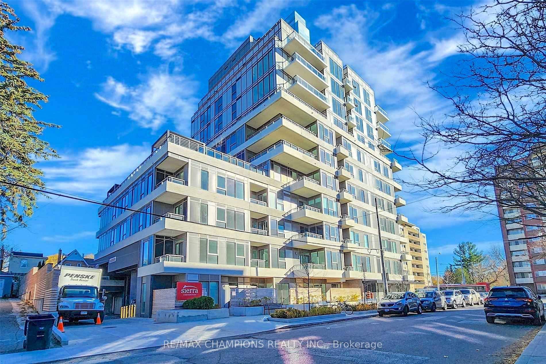 Huge 3Bed Condo In Prime Yonge amp ; Eglinton Area.
