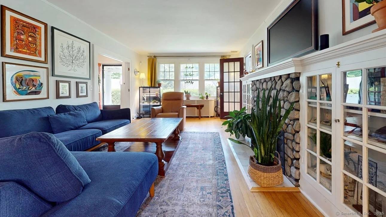 Quintessential New England Charm !