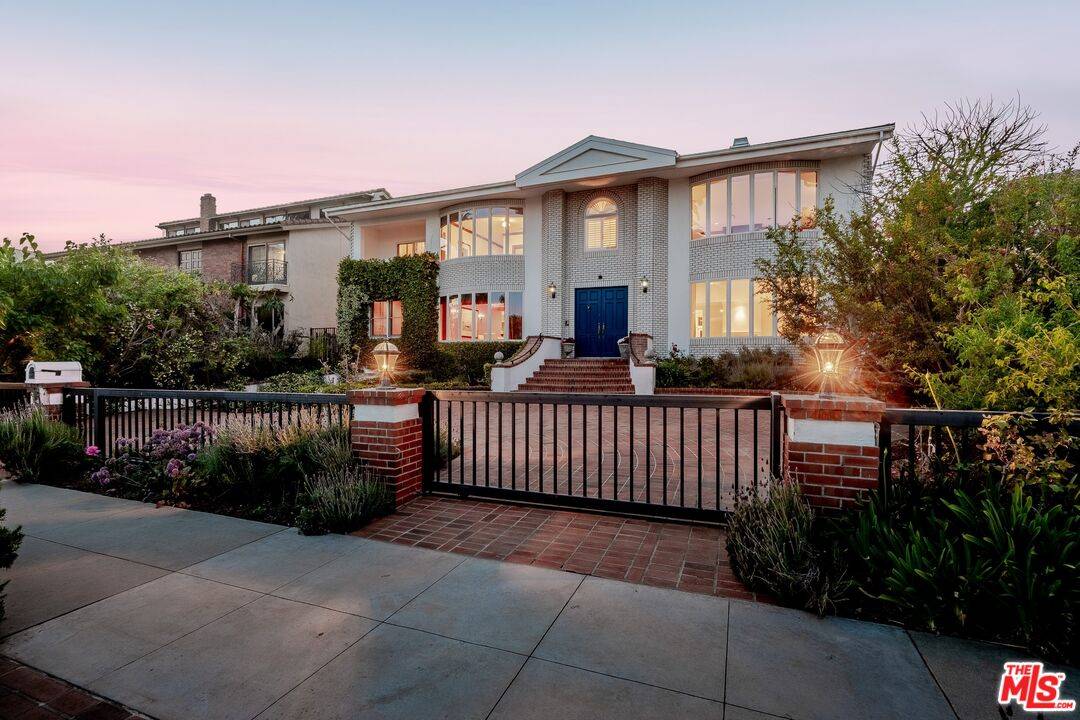 143   Marguerita Ave 6BR Santa Monica La