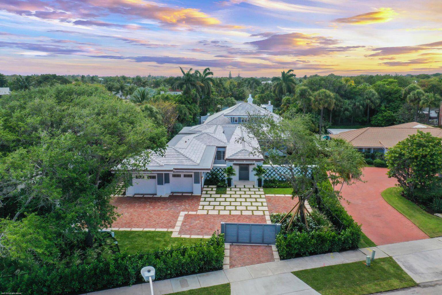 Welcome to this exquisite 4 bedroom, 3.