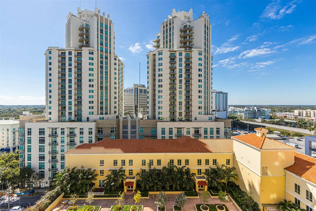 Toscano Luxury Condominiums, a rare find with 2 assigned parking spaces, plus complimentary valet services for you and your guests.