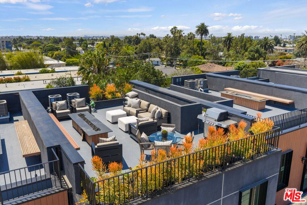 11702  Charnock Road 3BR Marina Del Rey La