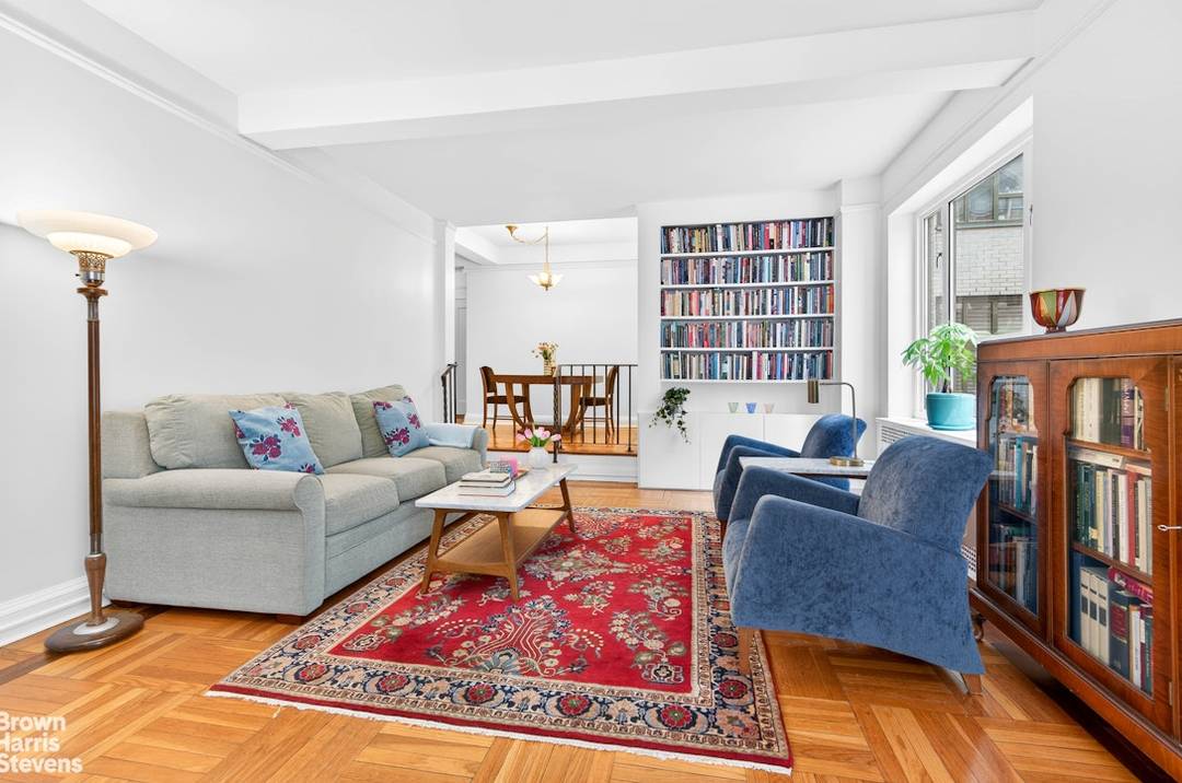 If you are searching for the perfect one bedroom home, Apartment 3N at the Art Deco Goodhue House in Murray Hill may be exactly what you have been waiting for.