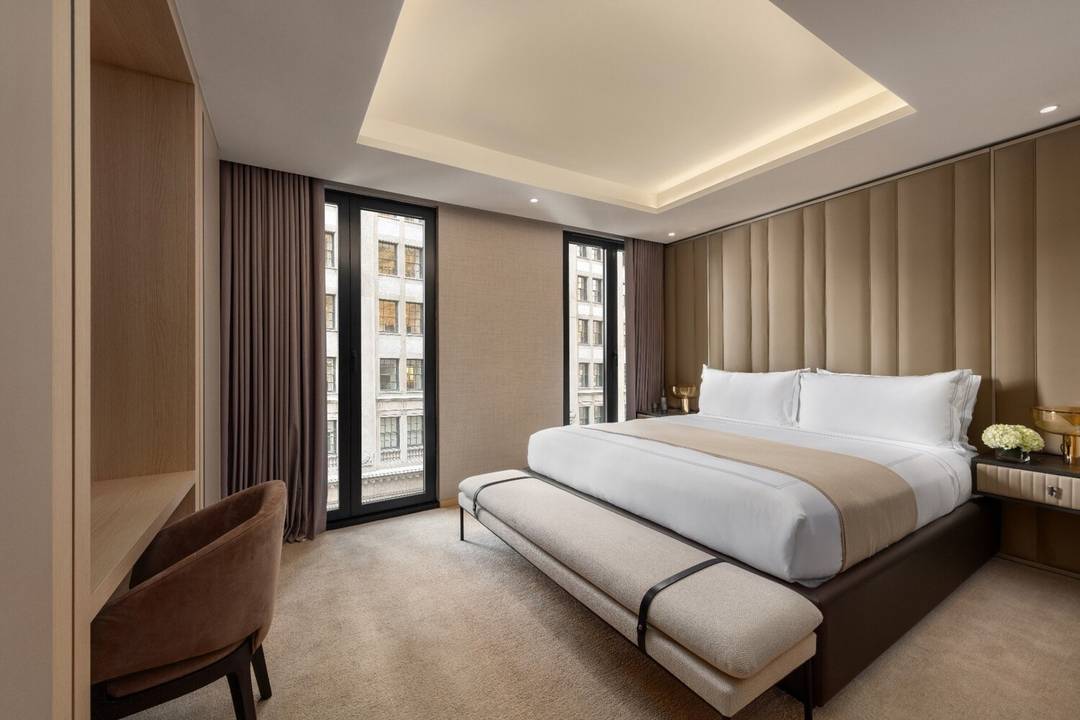 Welcome to Mandarin Oriental Residences, Fifth Avenue.