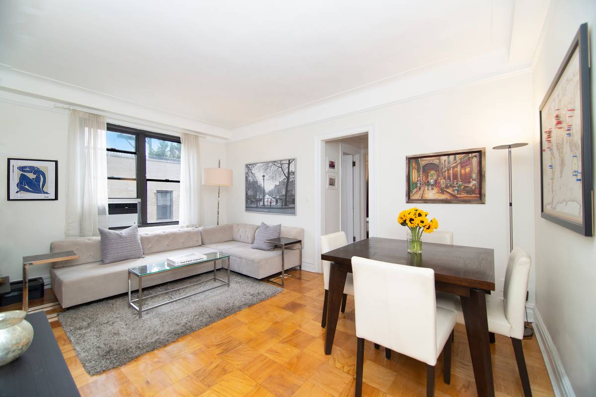 Nestled in the heart of the vibrant Upper West Side, this luminous one bedroom treasure offers exceptional value.