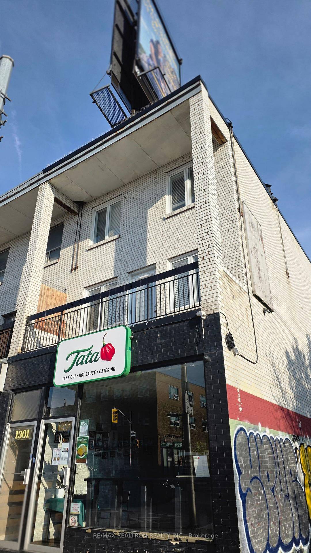 Welcome to 1299 and 1301 Danforth Ave.