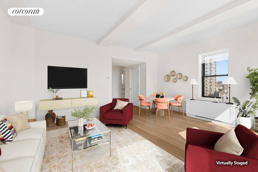 BEYOND EXPECTATIONS ; This beautiful, high floor, mint one bedroom condominium offers staggering 360 degree views the River, the Park, the East, North amp ; South Skylines, the GW Bridge, ...