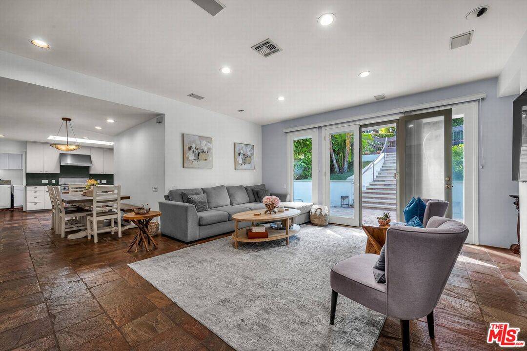 10321   Rochester Ave 4BR Westwood La