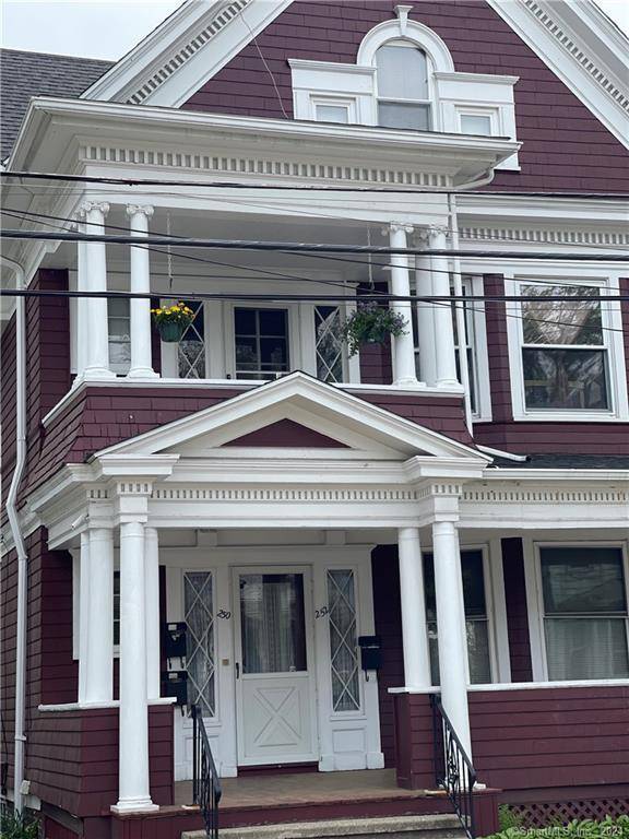Beautiful 4 bedroom, 2 bathroom 2nd floor apartment, wonderful central location in East Rock.