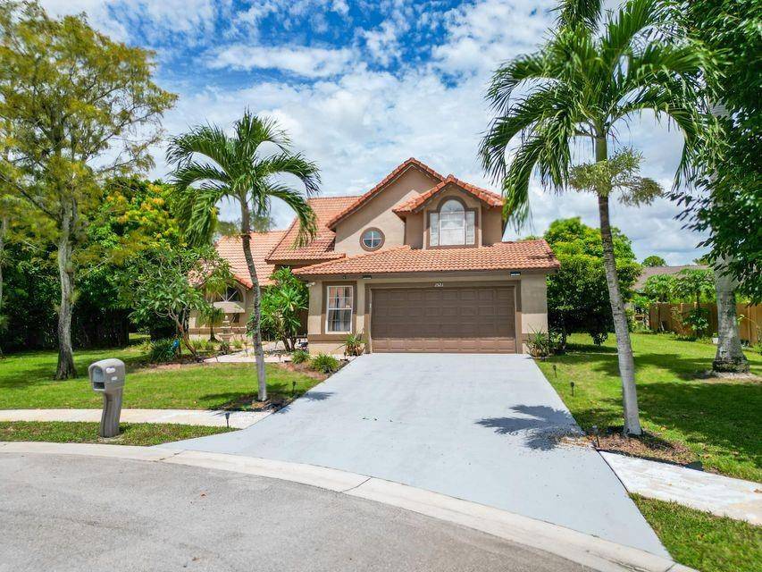 Experience refined EQUESTRIAN and POLO living in the heart of Wellington s premier equestrian district.