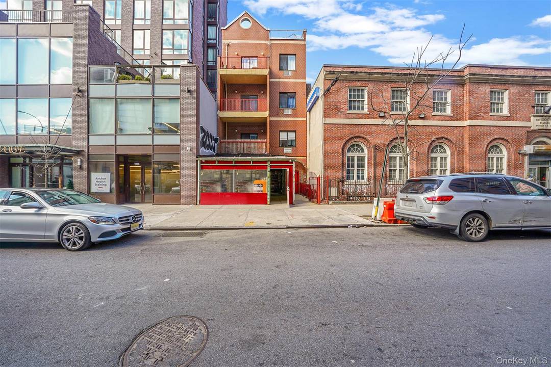 Great Multi Family Opportunity W Retail Storefront.