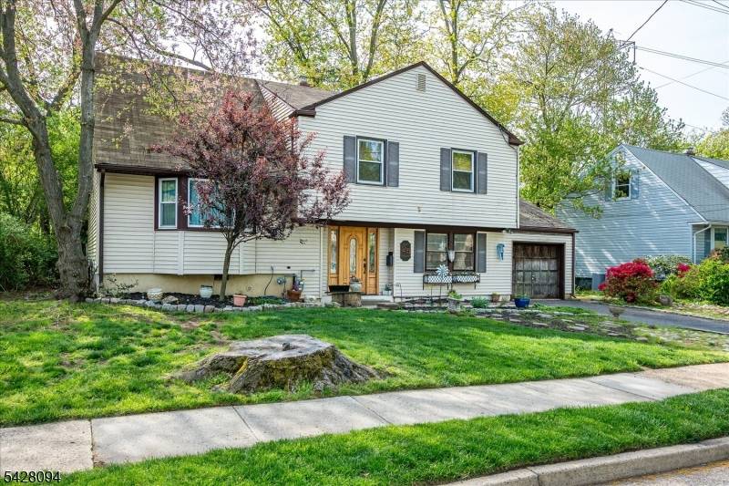 Full of character possibility this split level home in desirable Edison is ready for its next chapter.