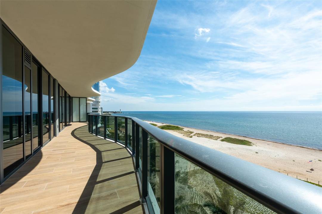 Ultra luxurious beachfront lifestyle you've been dreaming of.