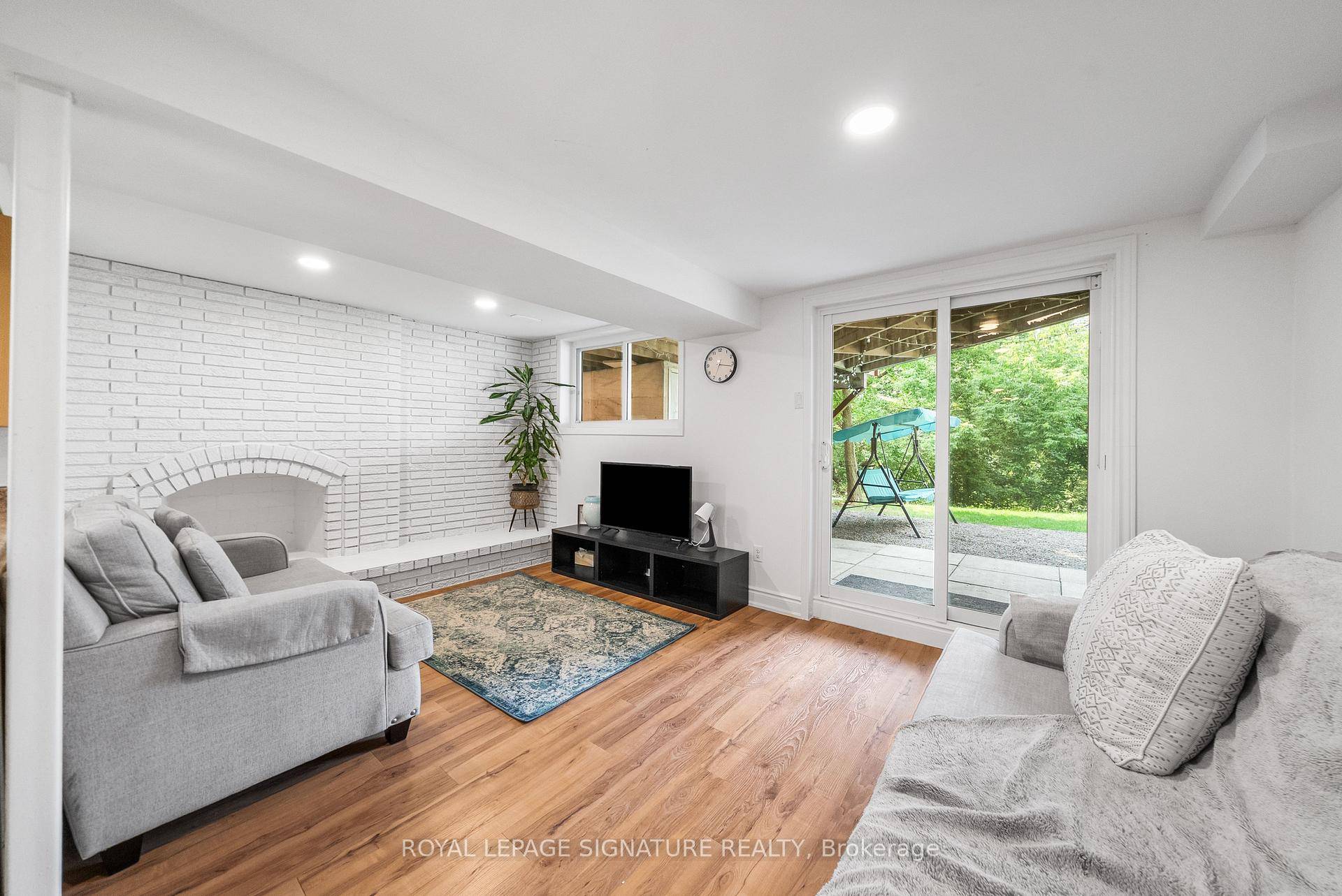 Exceptional Furnished Basement Unit With Great View.