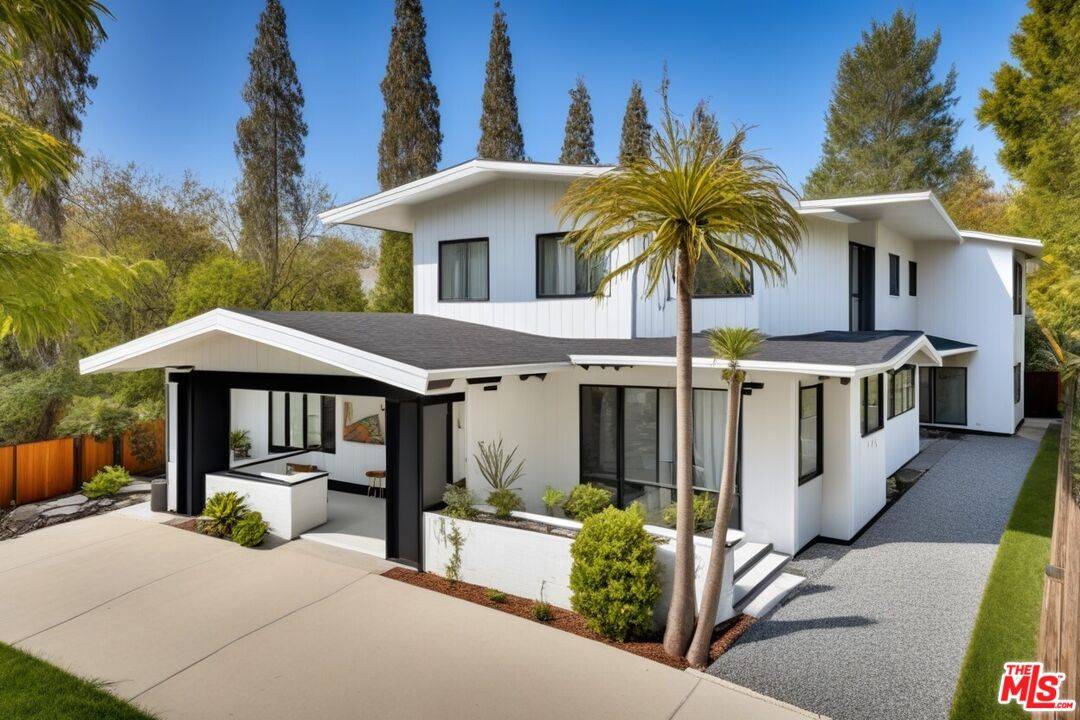 5633   La Mirada Ave 9BR Hancock Park La