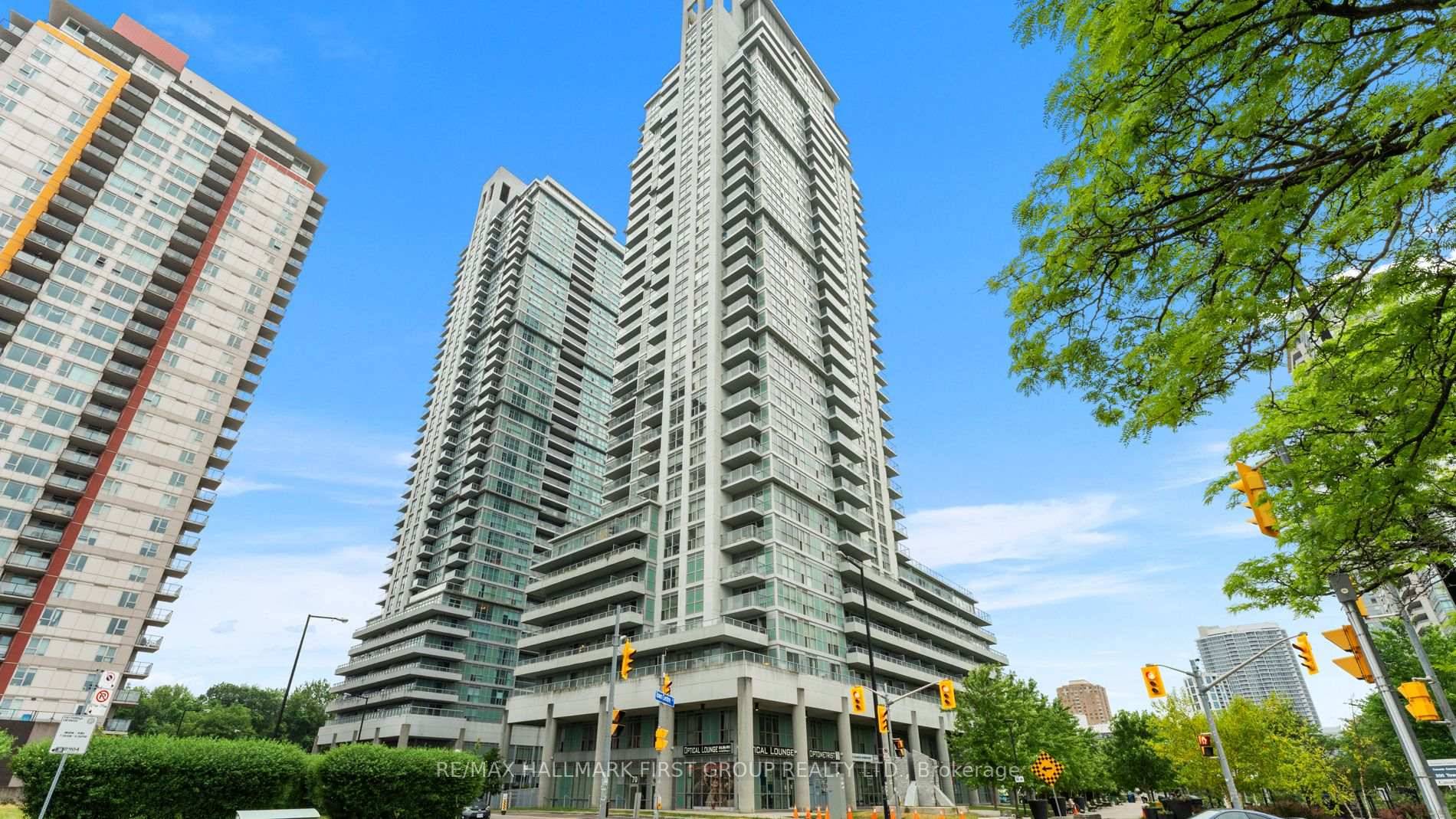 Welcome to this Great Location and stunning 1 bedroom plus den condo in the heart of Scarborough Town Centre.