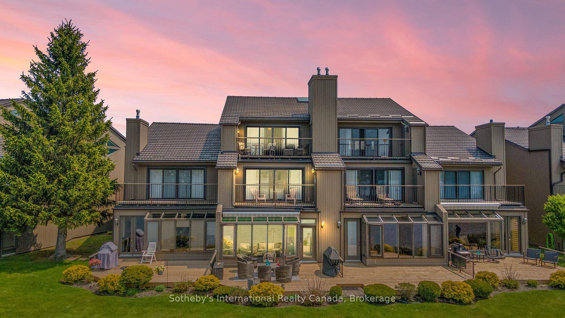 Welcome to Tannery Cove, Penetanguishenes exclusive waterfront townhouse community, where low maintenance living meets the beauty of Georgian Bay.