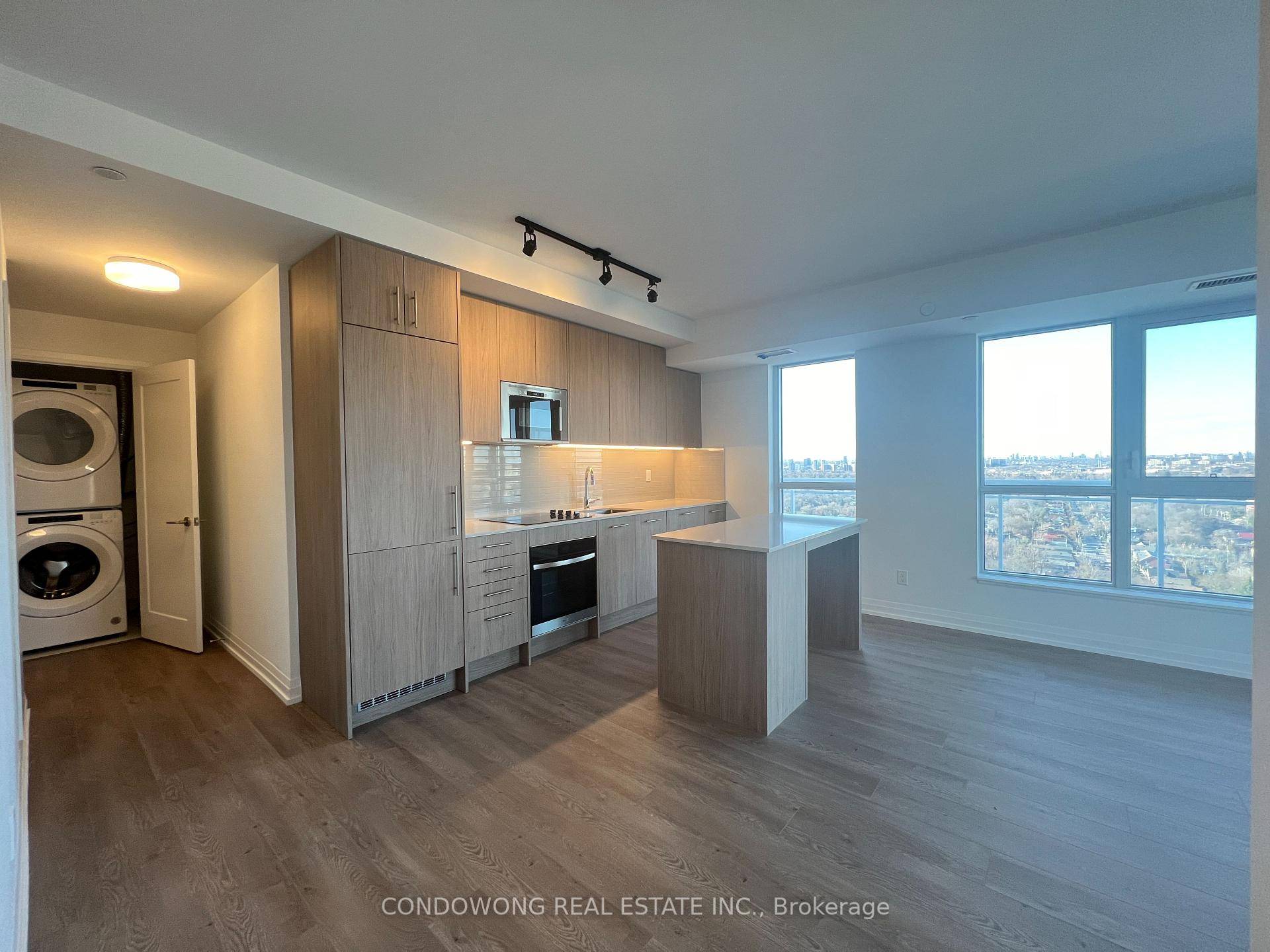 Discover urban luxury at 286 Main St chic 1 bedroom den unit.