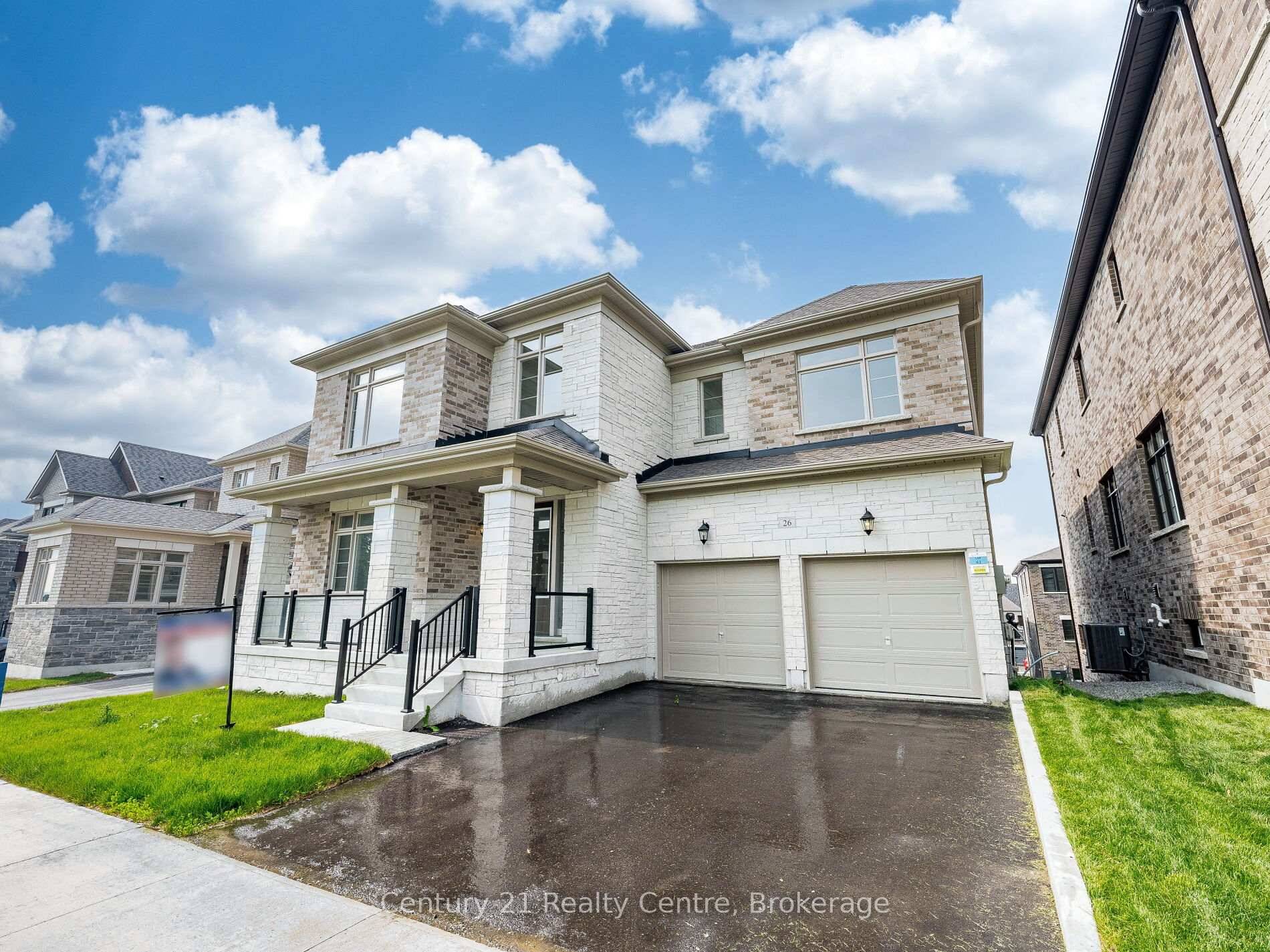 Brand New, Never Lived In Luxury Home at the Peak of Bond Head !