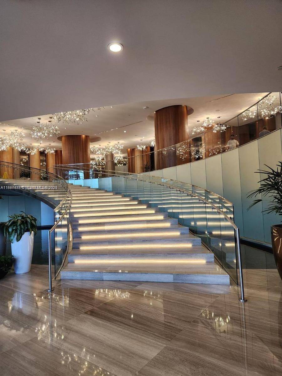 ? The property is situated in a prime, central location, offering effortless access to key Miami destinations such as Wynwood, Downtown, Brickell, and Miami Beach.