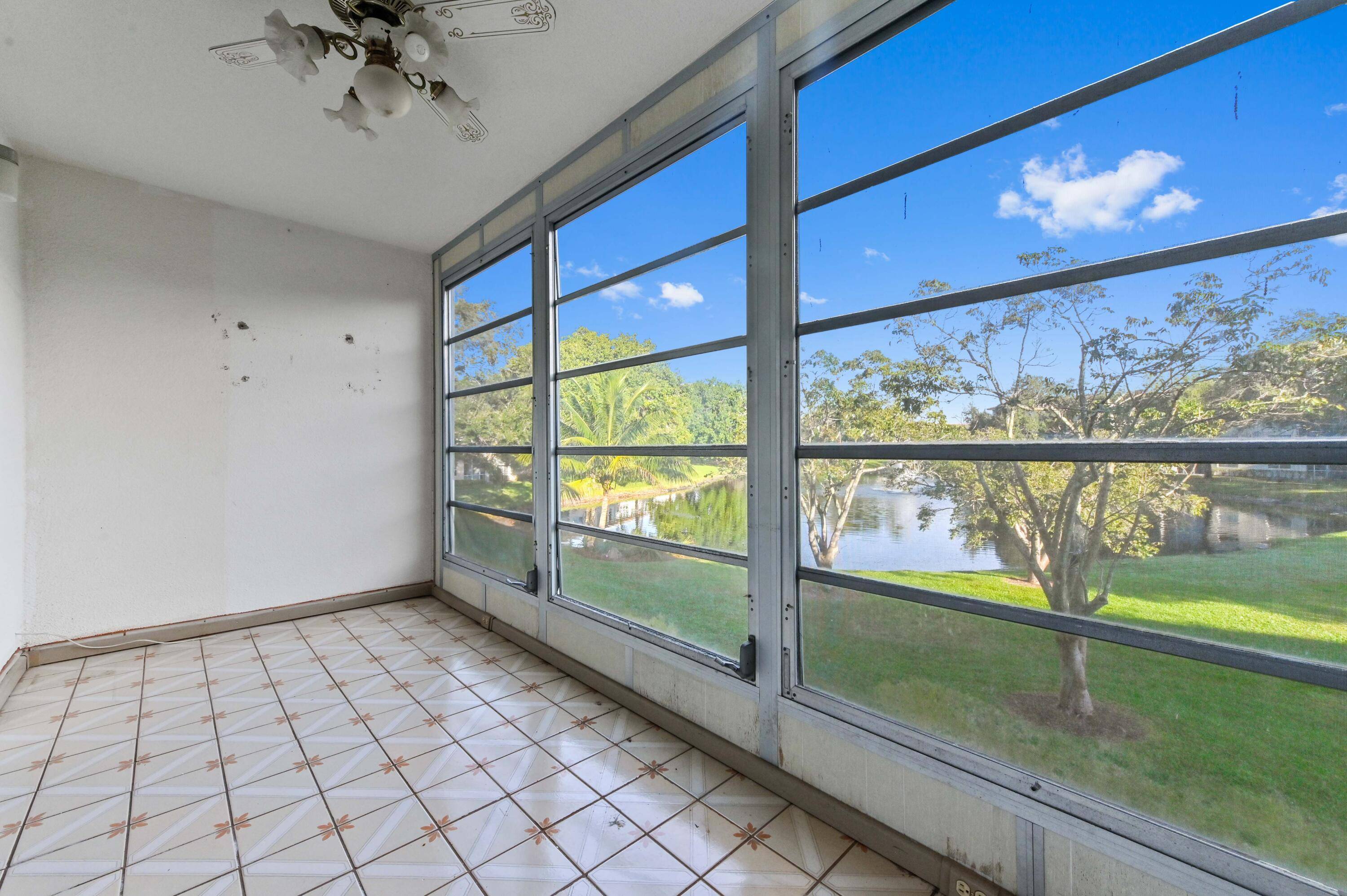 Welcome to this second floor condo with breathtaking water views !