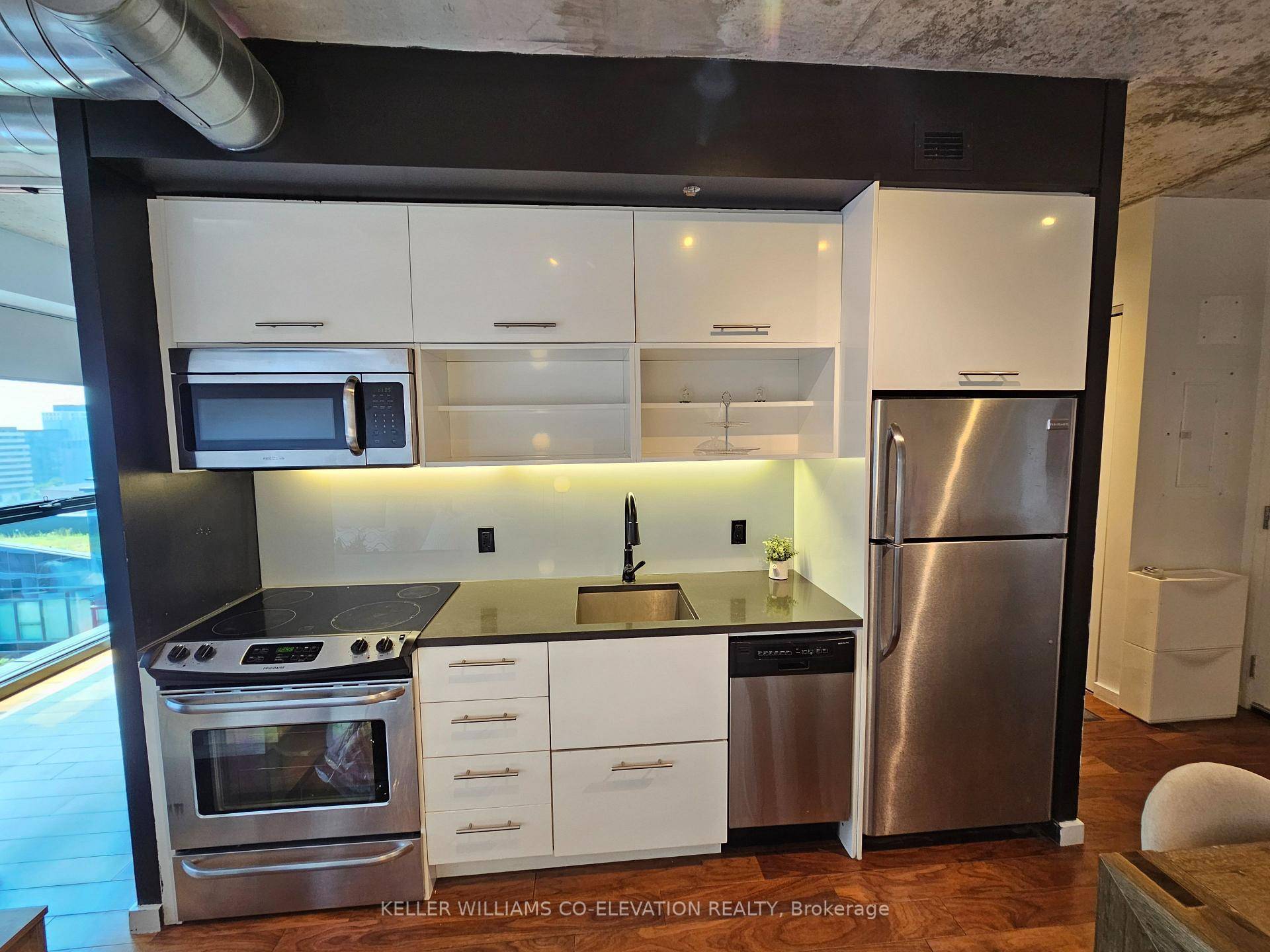 Loft Style Apartment 485 Sqft 54 Sqft Balcony, 1 Bedroom Condo, 9' Ceiling, Bright, Spacious, Open Concept Living Room, Bedroom Has Large Windows With A Lot Of Natural Light, Balcony ...