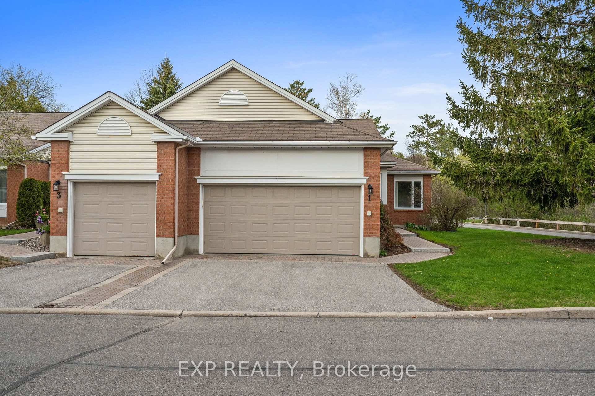 This gorgeous end unit model is a rare find and even better, this fantastic 3 bedroom, 2 bathroom row unit bungalow is located in the gorgeous neighbourhood of Amberwood in ...