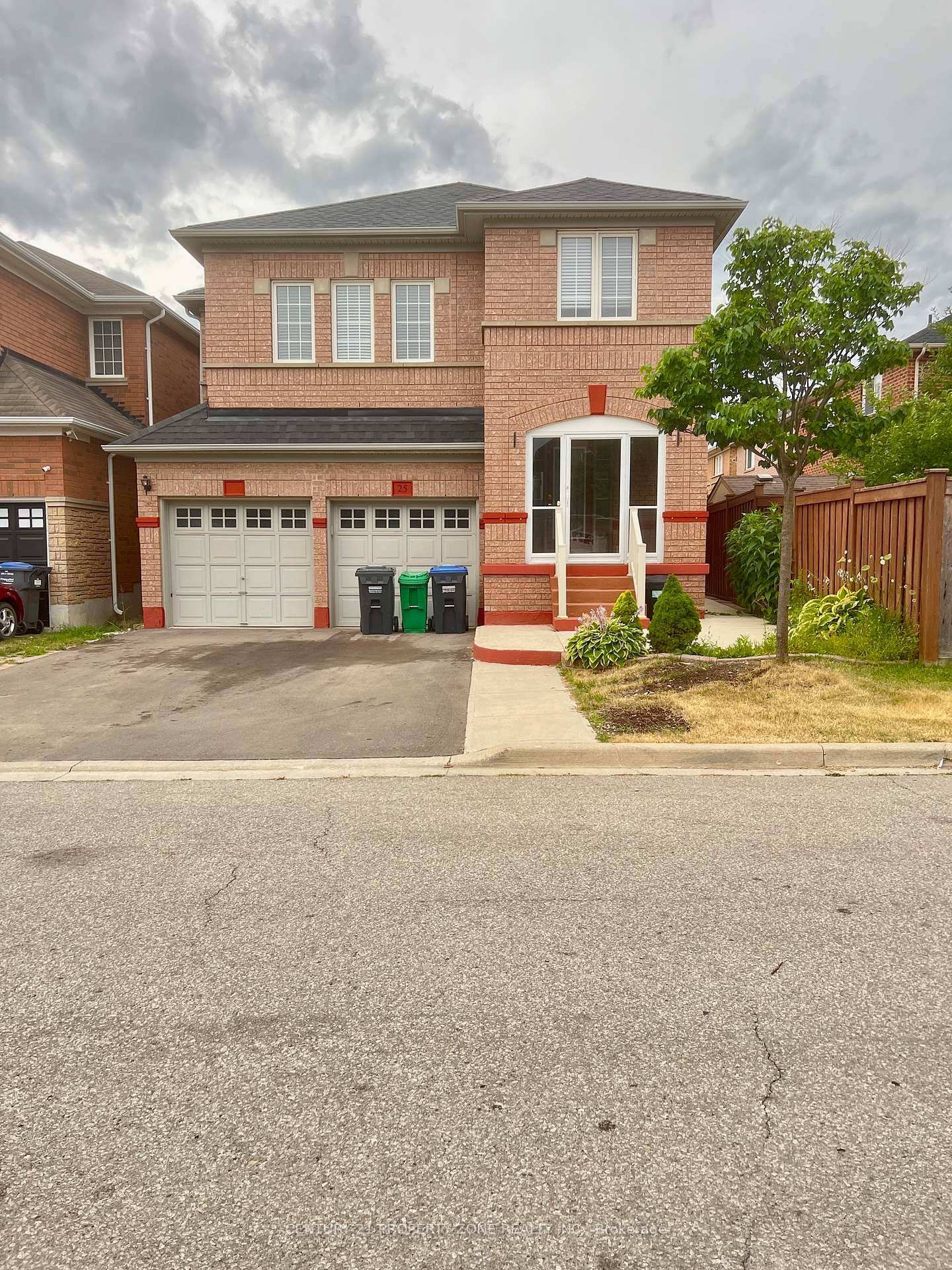 Welcome to this charming and well maintained legal basement apartment in a beautiful detached home, located in the sought after Fletcher's Meadow area.