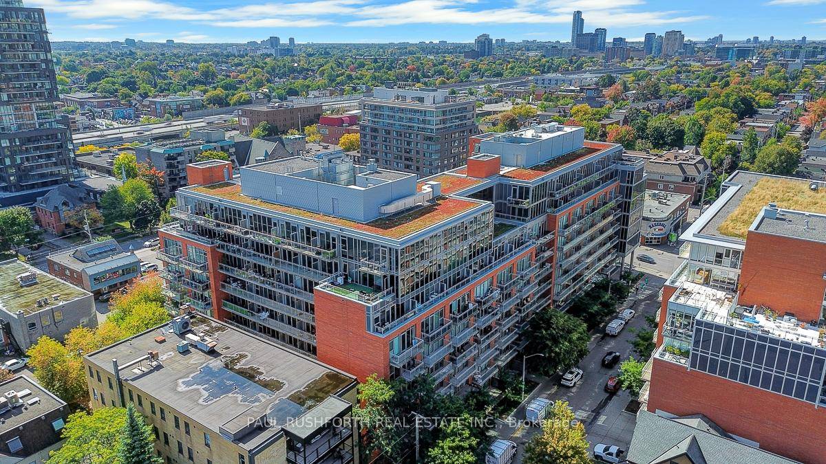 Welcome to this stylish 1 bedroom den, 1 bathroom condo offering modern living in the heart of the city.
