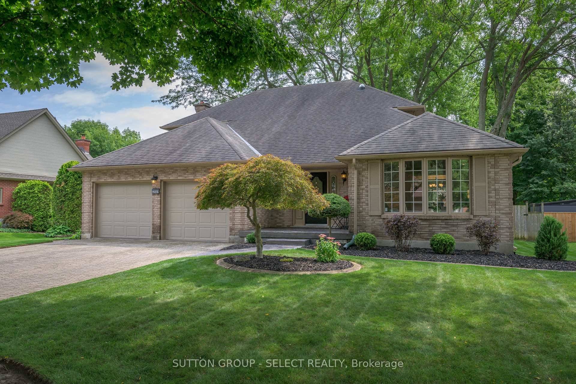 An elegant address for an elegant home.