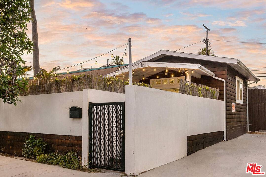 1141 Cabrillo Ave 2BR Marina Del Rey La