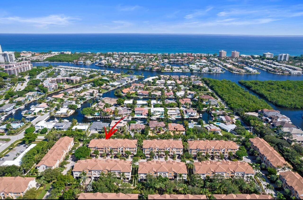 Welcome home to this beautiful East Boca ''Bellavita'' model, in desirable Trieste at Boca Raton.