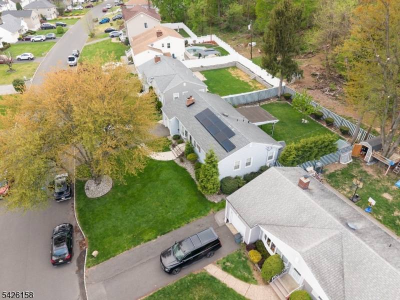 Fantastic opportunity to own a beautifully maintained 3 bedroom ranch in the highly desirable Fairway Drive area.