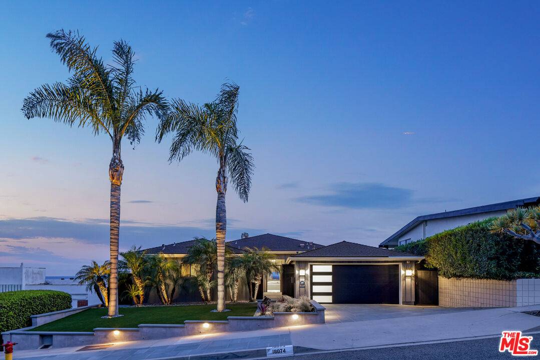18074 Coastline Dr 2BR Malibu La