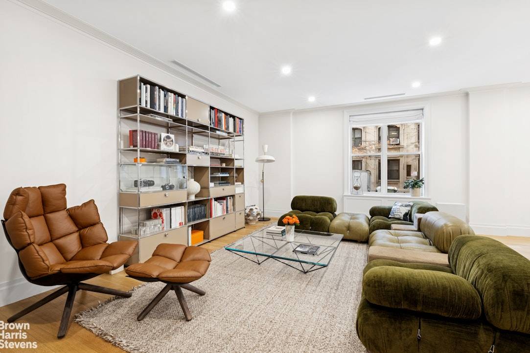 Welcome to 780 WEA MEZZ1 Step into luxury with this beautifully renovated duplex, offering four spacious bedrooms and 3.