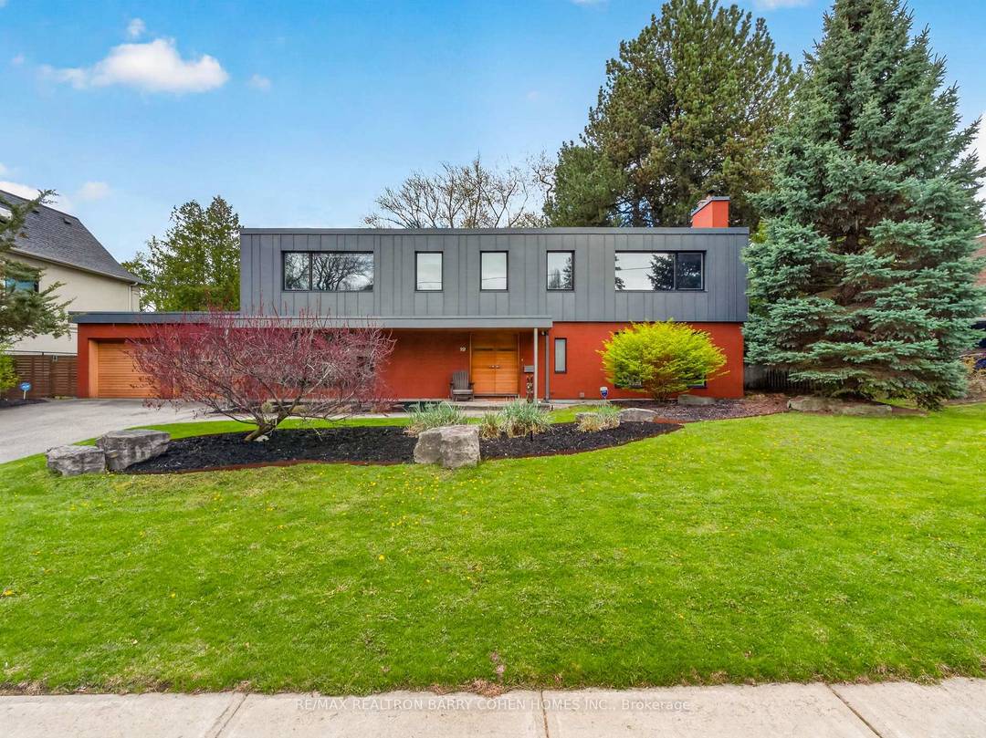 Contemporary Mid Century Modern Inspired Residence Featuring Its Own Architectural Pedigree, Enhanced By VM Zinc Exterior Panels Imported From Germany, Delivering A Sleek And Sophisticated Aesthetic.