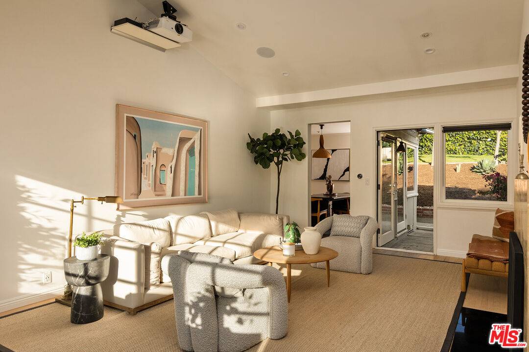 1954 Comstock Ave 2BR Beverlywood La