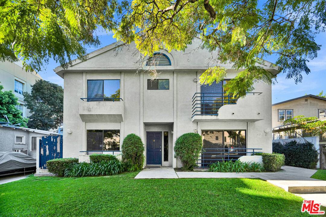 1236   21st St 11BR Santa Monica La