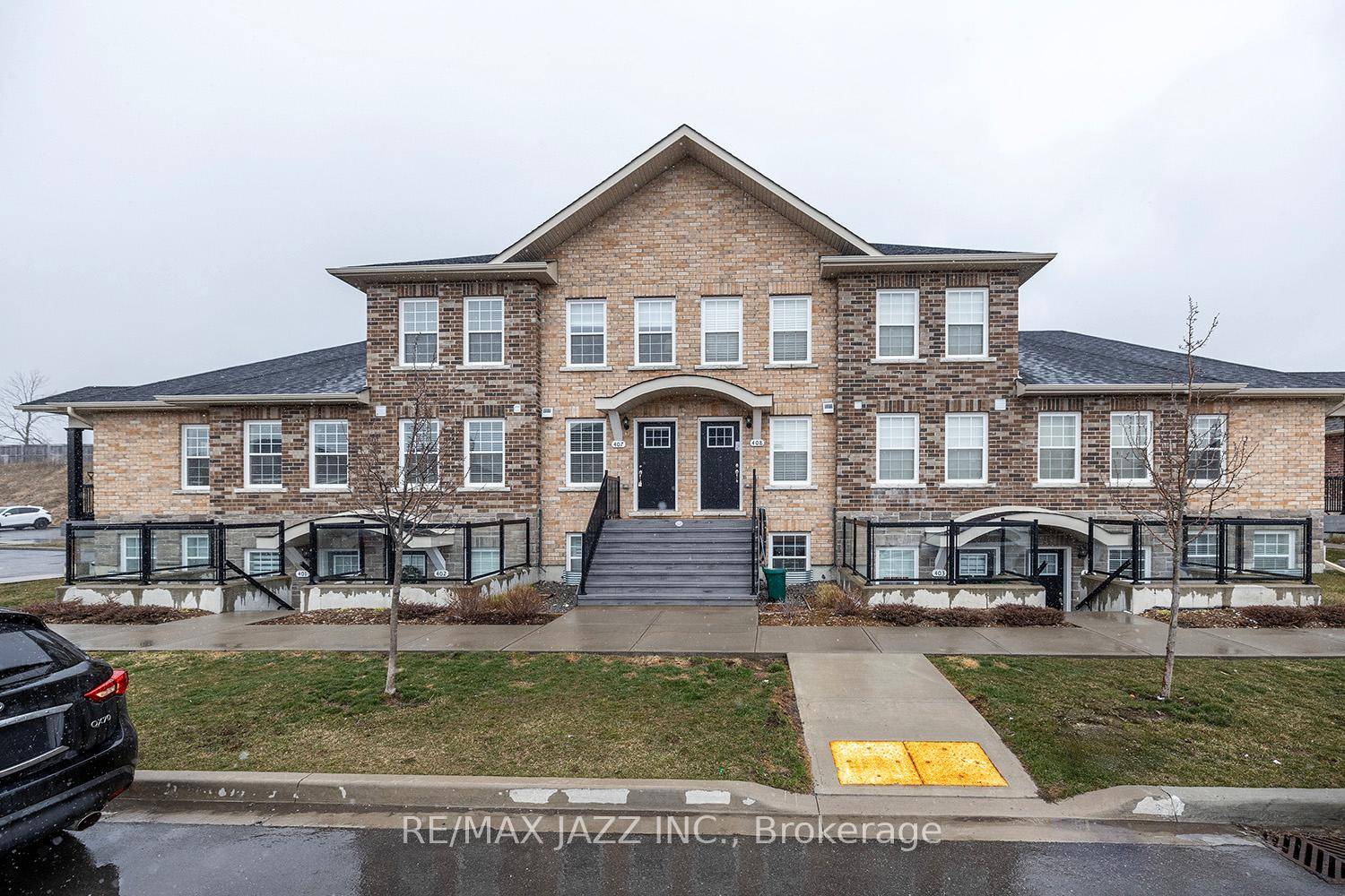 Great Opportunity for First Time Buyers, Downsizers, or Investors !