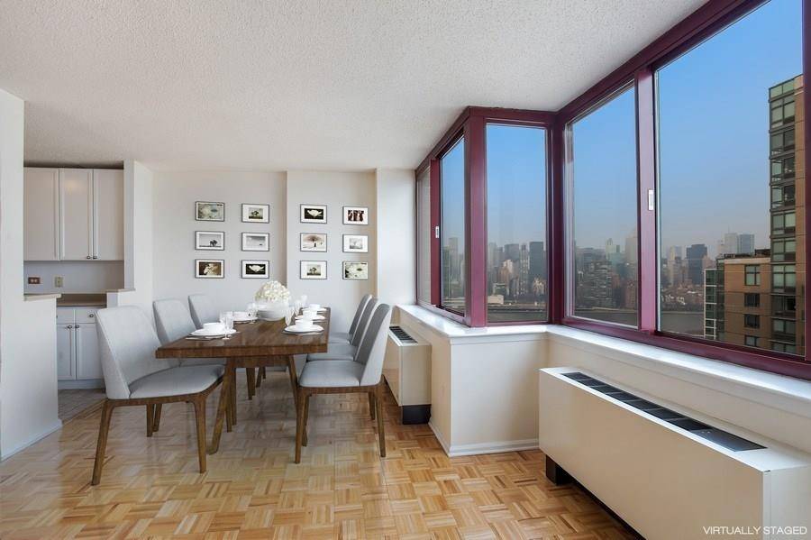 Long Island City Convertible 2 Bedroom in the SkyVIEWS !