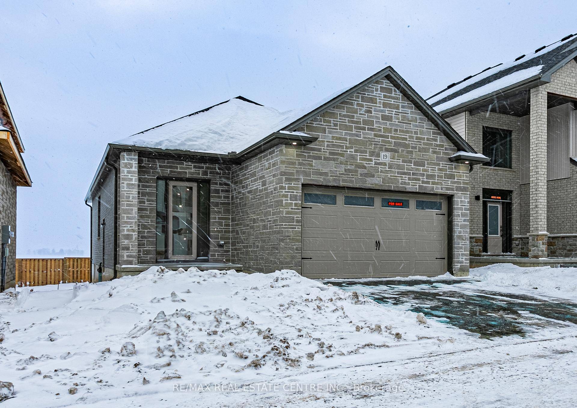 Welcome to Granton Estates by Rand Developments, a luxurious collection of high end two story single detached homes, situated just north of London.